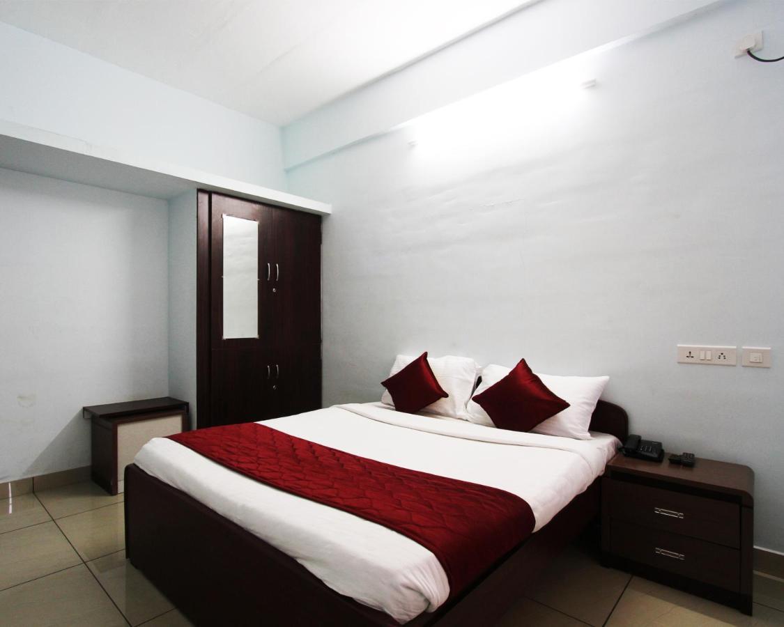 Lakshana Service Apartment - Big Temple Thanjavur Luaran gambar