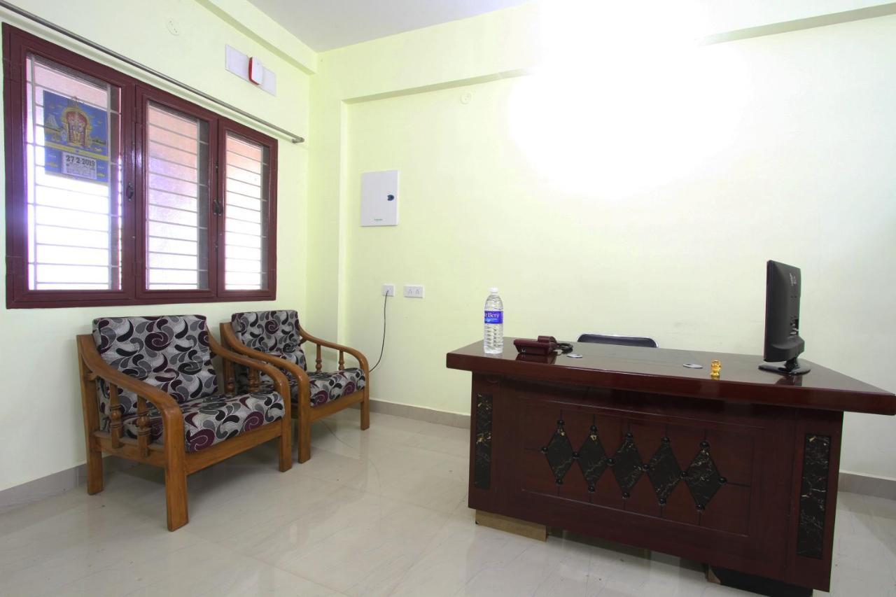 Lakshana Service Apartment - Big Temple Thanjavur Luaran gambar
