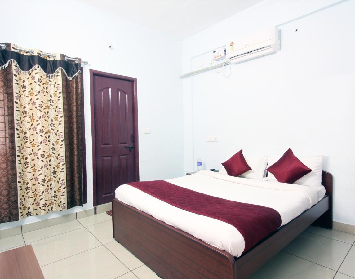 Lakshana Service Apartment - Big Temple Thanjavur Luaran gambar