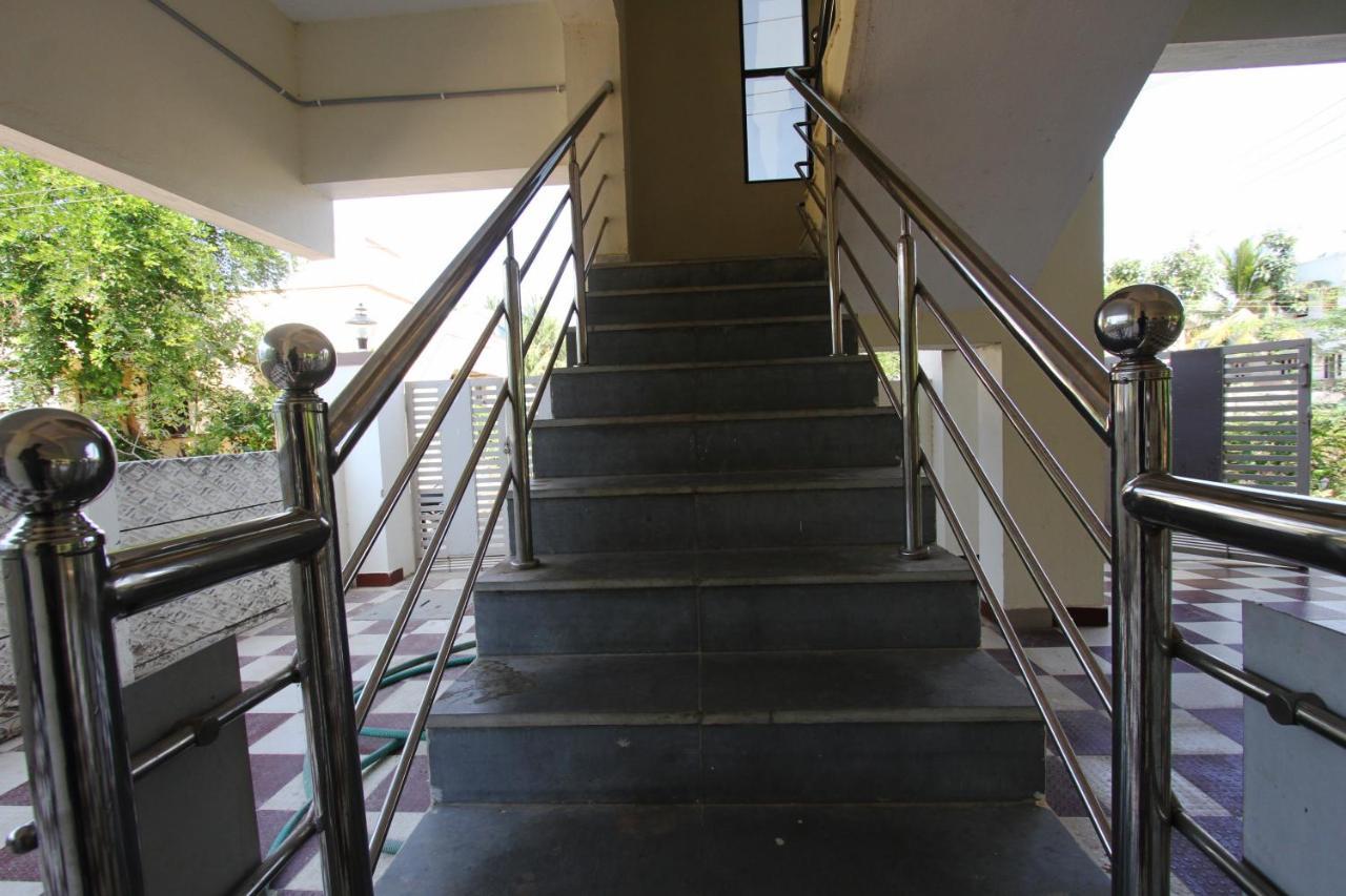 Lakshana Service Apartment - Big Temple Thanjavur Luaran gambar