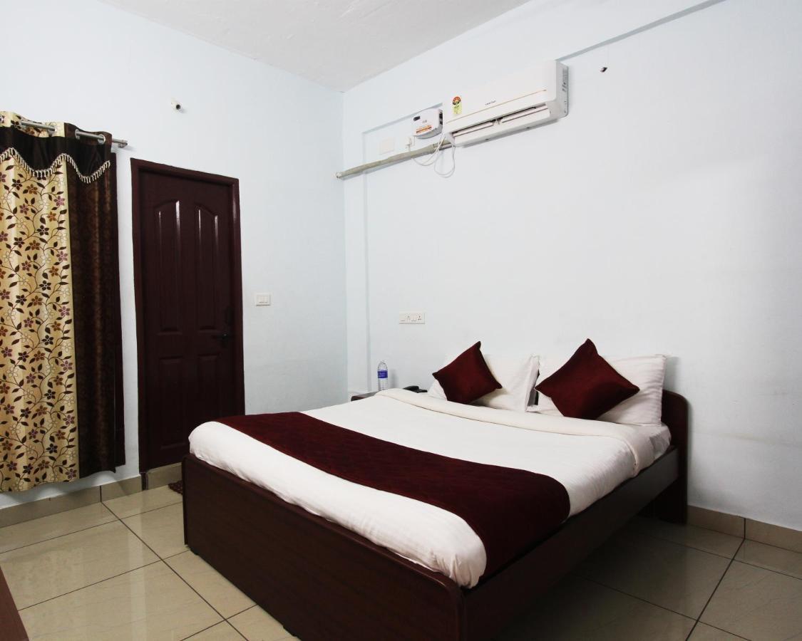 Lakshana Service Apartment - Big Temple Thanjavur Luaran gambar